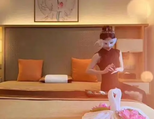 我在上海体验了下高端男士按摩spa会馆，私人会所花样超多